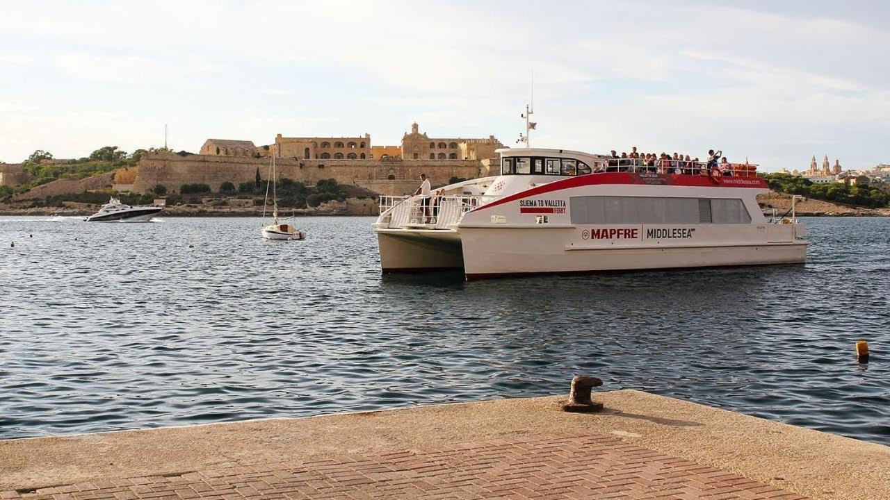 Deluxe Apartment With Valletta And Harbour Views Sliema Exterior photo
