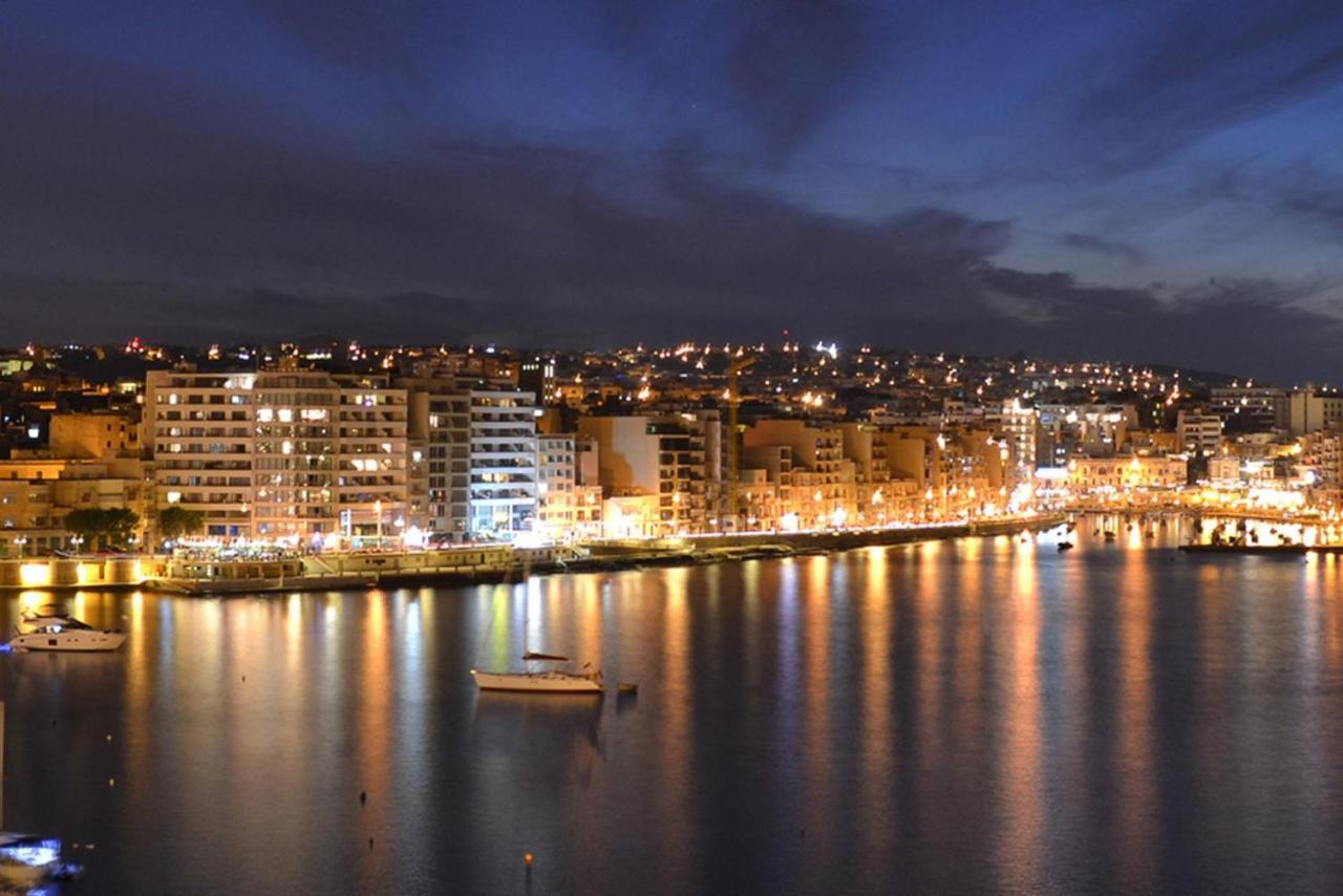Deluxe Apartment With Valletta And Harbour Views Sliema Exterior photo